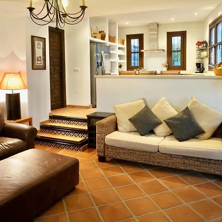 Casa Alba Вілла Нерха