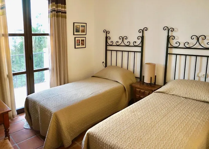 Casa Alba * نيرخا