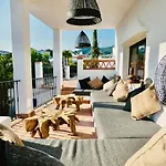 فيلة Casa Alba